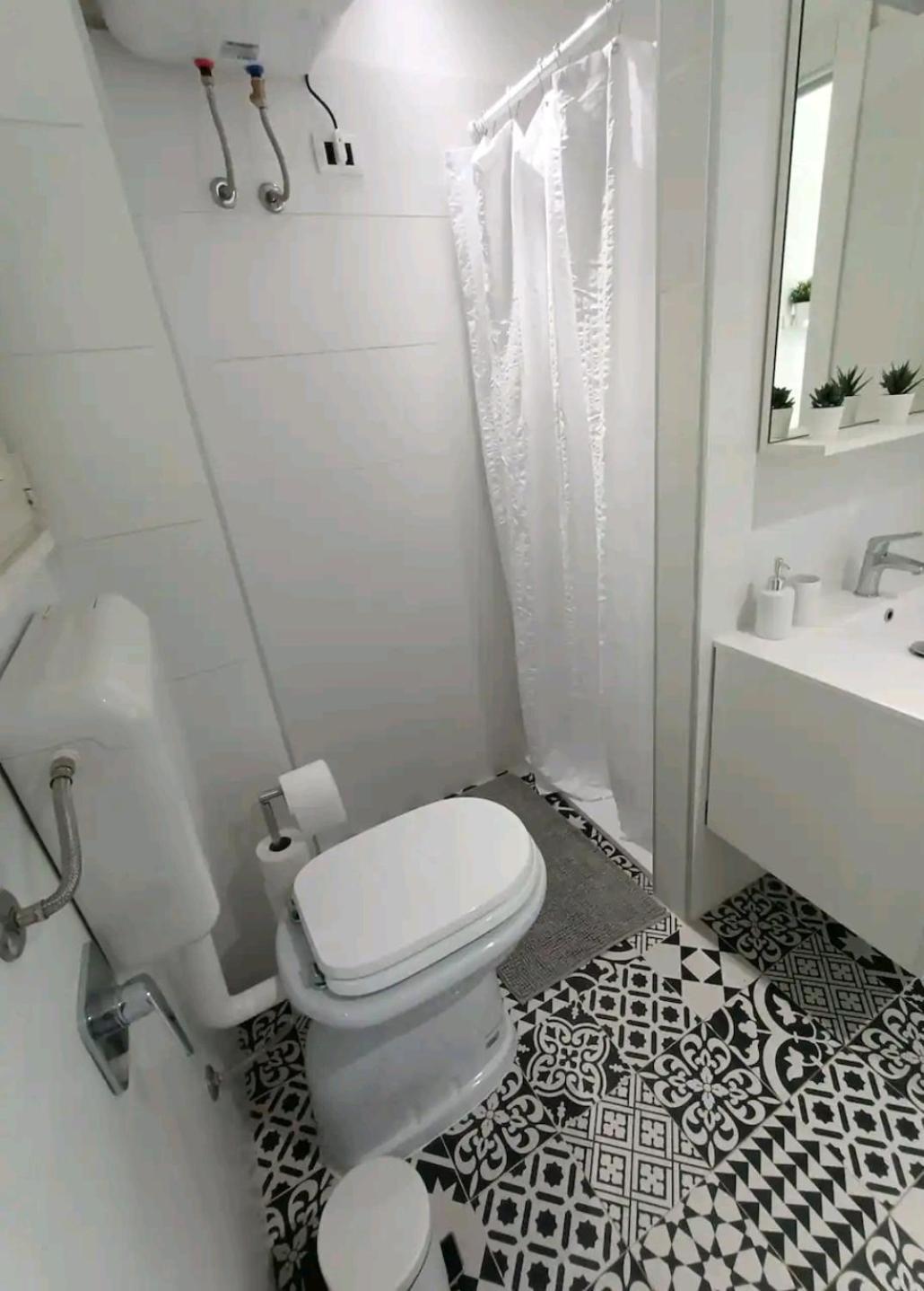Monolocale Farina Apartment Cagliari Exterior photo